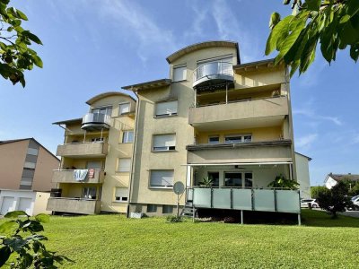 Charmante 3-Zimmer-Wohnung mit großer Südwest-Terrasse und Garage in Ailingen