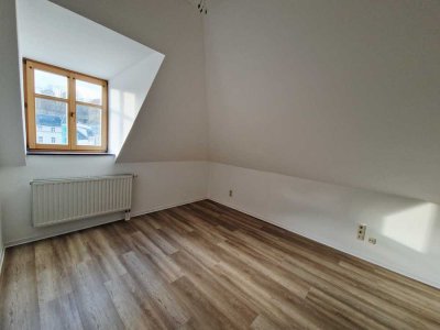 Dachgeschosswohnung in Auerbach