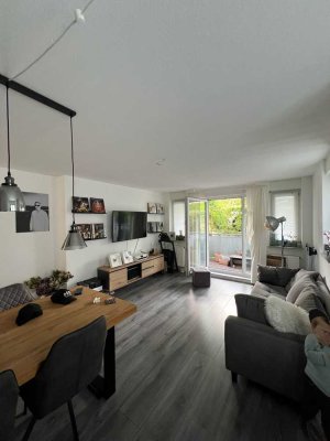 Geschmackvolle 2 Zimmer Hochparterre-Wohnung mit geh. Innenausstattung mit Balkon und EBK