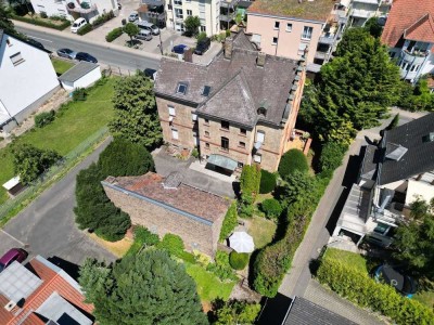 Charmantes Altbau-MFH mit 5 WE in Eltville! Dachgeschosswohnung bereits freigestellt!