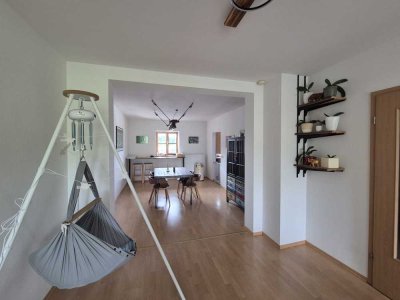 Helle 3-Zimmer-Wohnung mit Bergblick