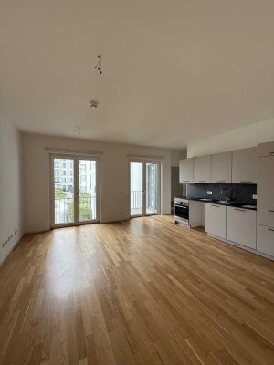 2 Zimmer mit Balkon und Badewanne- HAVELUFER Quartier