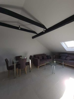 2 Zimmer mit Einbauküche Möbliert gegen Ablöse