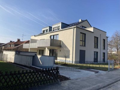 Neubau - Erstbezug - Barrierefreie EG Whg + Garten