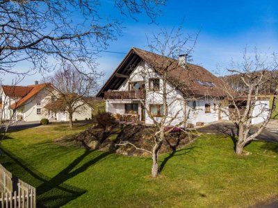 Altshausen – Zweifamilienhaus in ruhiger Wohnlage nahe Altshausen zum Sofortbezug…