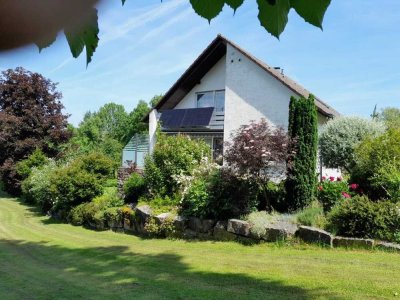 Einfamilienhaus mit Gewerbeeinheit