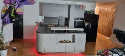 Exklusive, gepflegte 1,5-Zimmer-Wohnung mit Einbauküche in Ettlingen