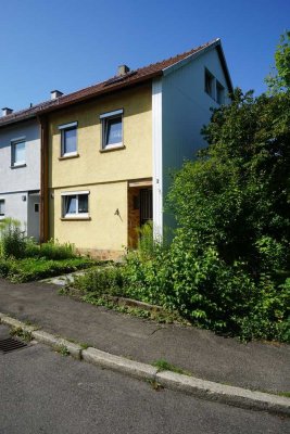 Reiheneckhaus mit Terrasse, schönem Garten und Doppelgarage