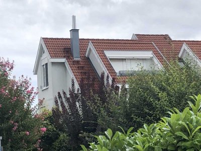 Stilvolle 4-Zimmer-Wohnung in Ditzingen (mit großem Hobbyraum, Abstellraum und 3 Stellplätzen)