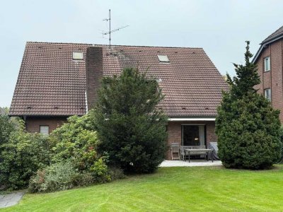 Einfamilienhaus mit Einliegerwohnung und traumhaften Garten