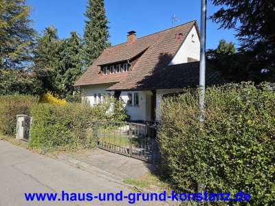Baugrundstück mit Teilseesicht, genehmigter Bauvoranfrage und Altbestand in 78464 Konstanz-St
