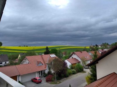 Schöne Dachgeschosswohnung mit Balkon in Mallersdorf-Pfaffenberg