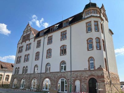 Erstbezug! Großzügige 5-Zimmer-Dachgeschosswohnung mit über 200 m² Wohnfläche