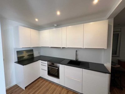 Voll-Möbliert + renovierte 2-Zimmer-Erdgeschosswohnung in ruhiger Lage in WI-Hessloch