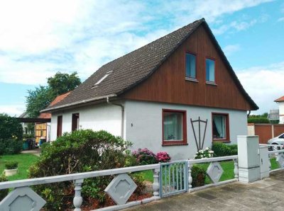 FREISTEHENDES HAUS IN ZEVEN: EUR 185 TSD !