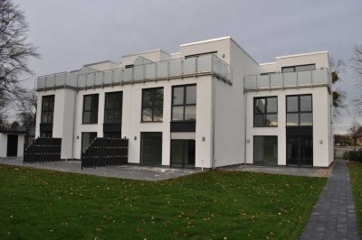 Reihenendhaus, 3 Kinder-/Arbeitszimmer, gehobene Ausstattung, zentrale Lage in Ehmen