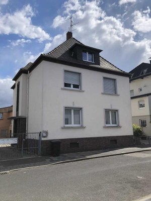 Stilvolle,  renovierte 2-Zimmer-DG-Wohnung in Offenbach am Main