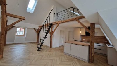 Allgäu A96 Erstbezug mit Balkon und EBK: Ansprechende 3,5-Raum-Loft-Wohnung in Pfaffenhausen