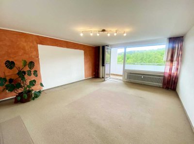 Sofort frei! 3,5-Zimmer-Eigentumswohnung in Bayreuth/Meyernberg mit Schwimmbad und Sauna im Haus!