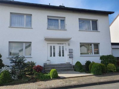 Großzügige Dreizimmerwohnung mit Balkon und schönem Blick in den Garten, Nähe Klinik