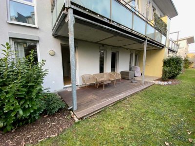 Neuwertige Wohnung mit großem Garten direkt am Stadtwald! Bezugsfrei!