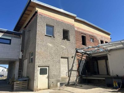 Investoren aufgepasst: Sanierungsobjekt mit Flair und viel Platz in 39179 Barleben