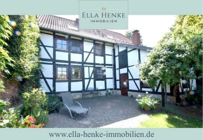 Resthof zum Verlieben! Wunderschönes Fachwerkhaus mit großem Garten + Scheune...