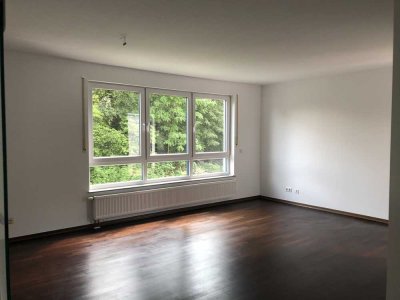 Attraktive 3-Zimmer Wohnung mit Balkon und Garage Nähe Fischteiche in Paderborn