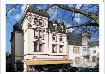 Stilvolle Altbau 4-Raum-Wohnung mit gehobener Innenausstattung mit Balkon in Friedberg