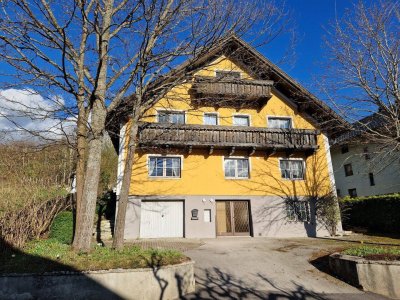 Ein-/Mehrfamilienhaus mit Entwicklungspotential in schöner sonniger Aussichtslage mit großem Garten