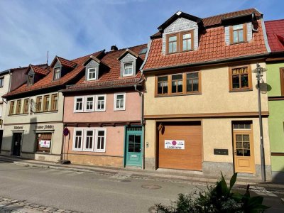 Gepflegter Wohn-und Geschäftshauskomplex mit 9,5 % Rendite in zentraler Lage!