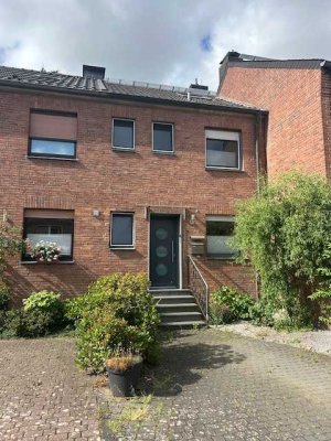 Familienfreundliches Reihenhaus und seltene Gelegenheit in gefragter Kempener Wohnlage!!