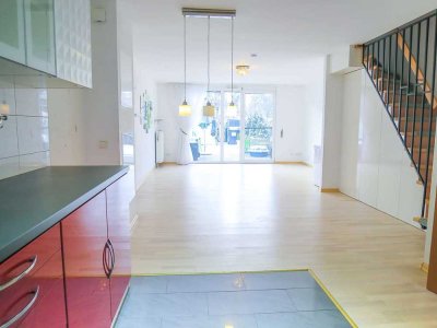 MOOSBURG | Gut geschnittenes RMH | 5 Zimmer | ca. 145m² | Doppel-Carport | ab sofort frei