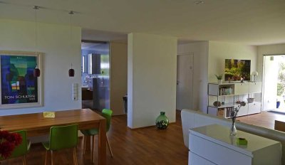 schöne helle Ergeschosswohnung in besonders schöner und ruhiger Lage