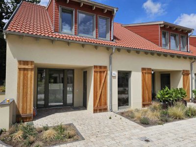 Exklusives 5-Raum-Reihenhaus mit gehobener Innenausstattung und EBK in Beelitz-Heilstätten Beelitz