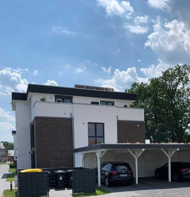Komfort 2-Zimmer-Wohnung mit großer Dachterrasse in aparter Stadtvilla in Lüneburg-Häcklingen