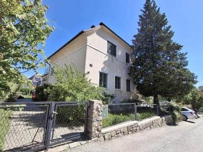 Charmantes älteres Haus mit gemütlichem Garten
