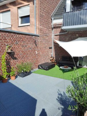 Sonnige 2-Zimmerwohnung mit großer Terrasse in zentraler Lage von Erkelenz, Einbauküche vorhanden