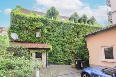Stadthaus mit Entwicklungspotenzial – Baulücke inklusive
