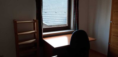 Helle 2-Zimmer Dachgeschosswohnung in Weilerswist