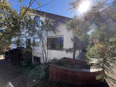 Einfamilienhaus mit Einliegerwohnung - einziehen und wohlfühlen