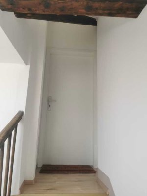 Geschmackvolle 2-Raum-DG-Wohnung - WG geeignet