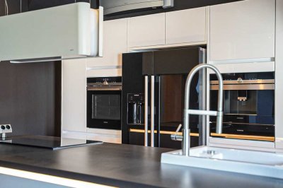 Gehobene 3-Zimmer DG-Wohnung mit Klimaanlage und EBK