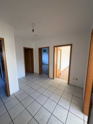 Helle 3-Zimmer-Wohnung im 2. OG