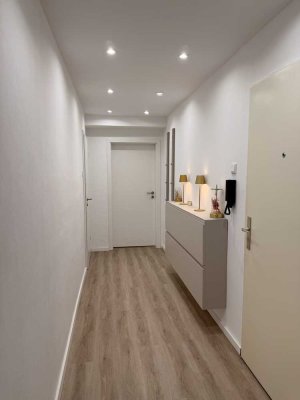 Provisionsfrei & Toplage Grafenberg: Moderne Wohnung (129 m²) mit Balkon, EBK & Dachboden