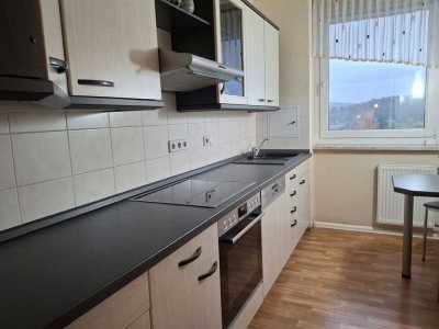 Tolle 3-Raum-Wohnung mit Einbauküche