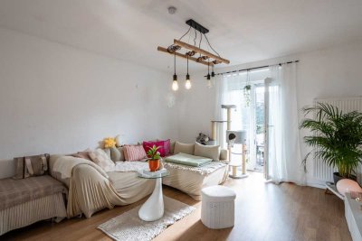 Renovierte und lichtdurchflutete Dreizimmerwohnung in sonniger Lage