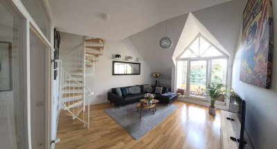 Von Privat: Helle Maisonette-Wohnung, Loggia, Aufzug + TG-Stellplatz in sehr gutem Zustand
