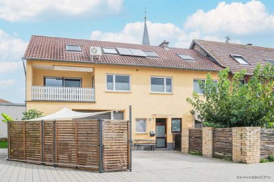 Großzügige und moderne Maisonette-Wohnung mit Stellplatz in ruhiger Lage