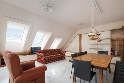 Komm einfach und lebe! ***Möblierte DG-Wohnung Nähe U-1 „Kagraner Platz“ mit Blick auf Wien!***